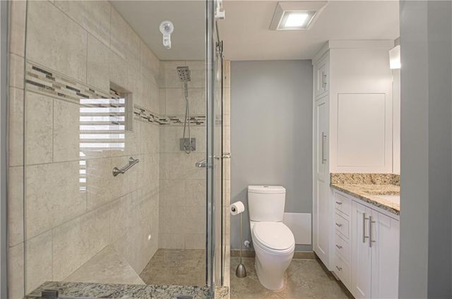 221 W 48th Street 602, Kansas City, MO 64112