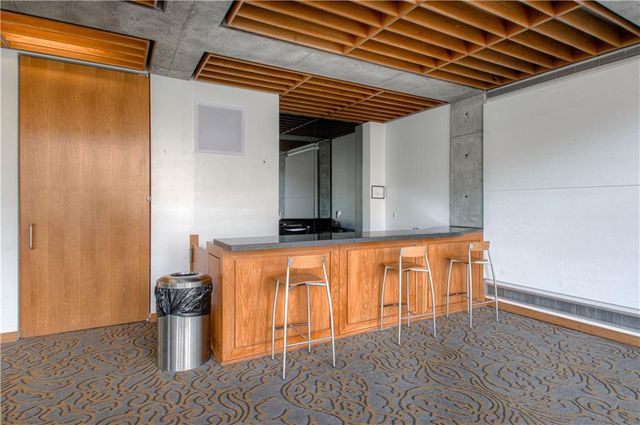 221 W 48th Street 602, Kansas City, MO 64112