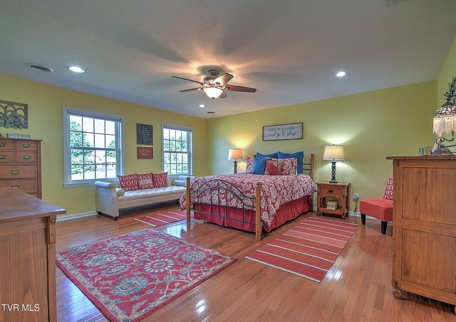 120 Evergreen Place, Bristol, TN 37620