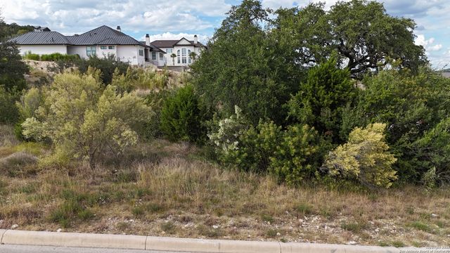 10311 KENDALL CNYN, San Antonio, TX 78255