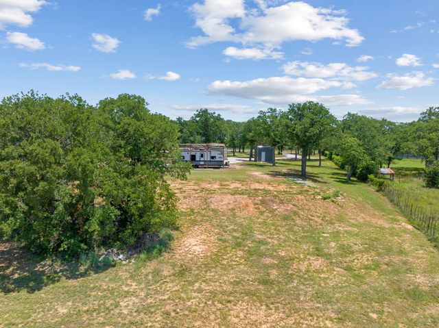 1385 CR-1340, Chico, TX 76431
