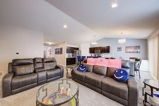 5989 Bay Hill Court, Romulus, MI 48174