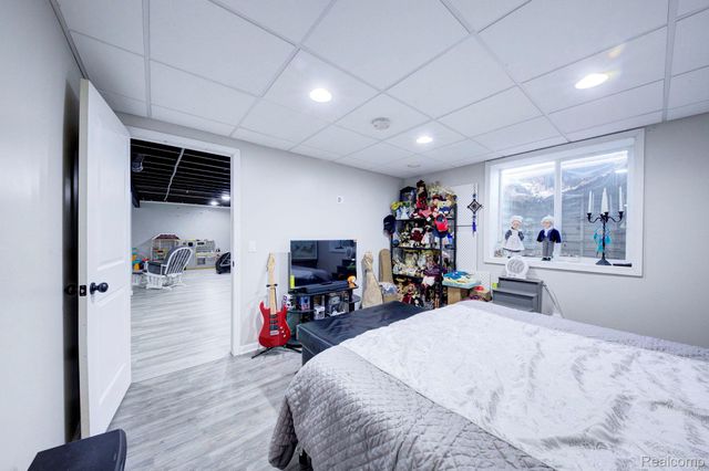 5989 Bay Hill Court, Romulus, MI 48174