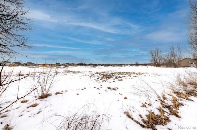 5989 Bay Hill Court, Romulus, MI 48174