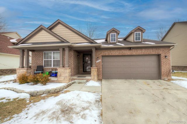 5989 Bay Hill Court, Romulus, MI 48174