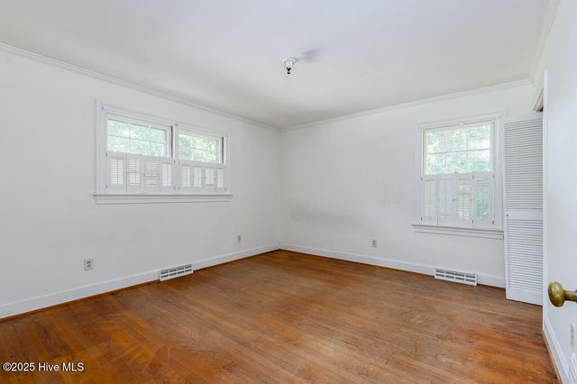 2301 Stallings Drive, Kinston, NC 28504