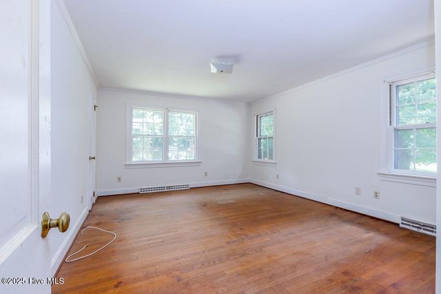 2301 Stallings Drive, Kinston, NC 28504