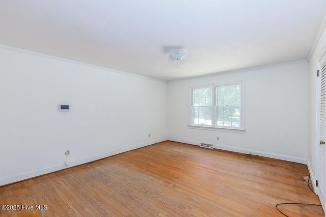 2301 Stallings Drive, Kinston, NC 28504