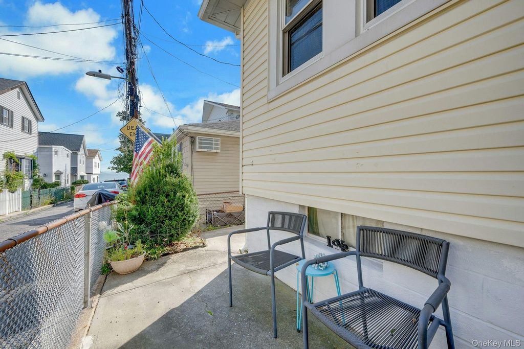 12 1/2 Alden Park 12 1/2, Bronx, NY 10465 — photo 2