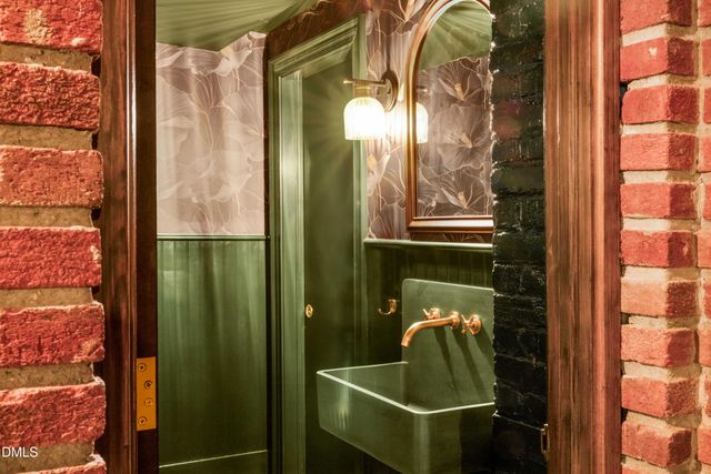 516 N Blount Street, Raleigh, NC 27604