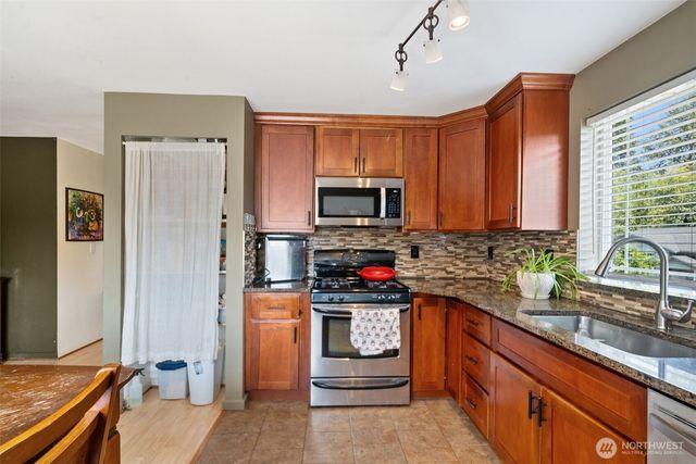 2882 Rocky Creek Lane SE, Port Orchard, WA 98366