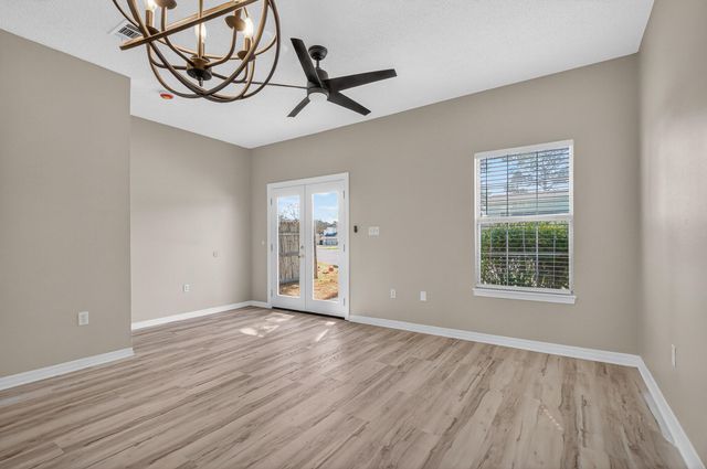 1847 Whispering Oaks Lane, Fort Walton Beach, FL 32547