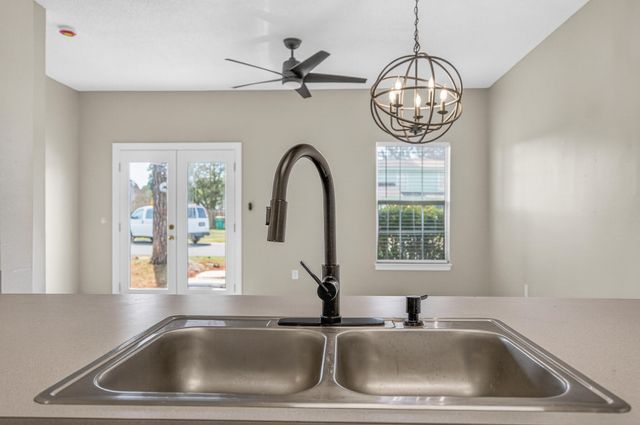 1847 Whispering Oaks Lane, Fort Walton Beach, FL 32547