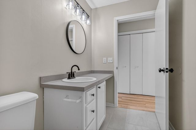 1847 Whispering Oaks Lane, Fort Walton Beach, FL 32547