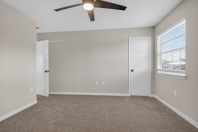 1847 Whispering Oaks Lane, Fort Walton Beach, FL 32547