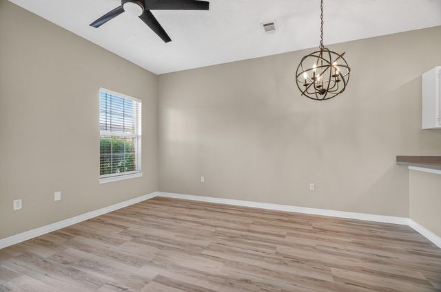 1847 Whispering Oaks Lane, Fort Walton Beach, FL 32547