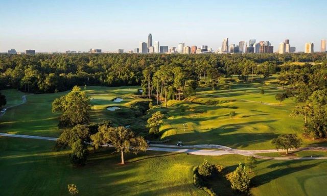 2325 Welch Street 704, Houston, TX 77019