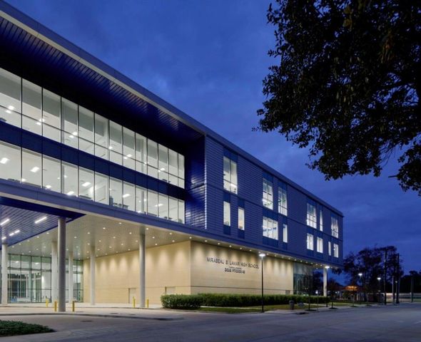 2325 Welch Street 704, Houston, TX 77019