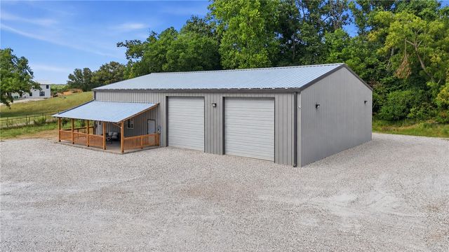2184 W Liberty Avenue, Tontitown, AR 72762