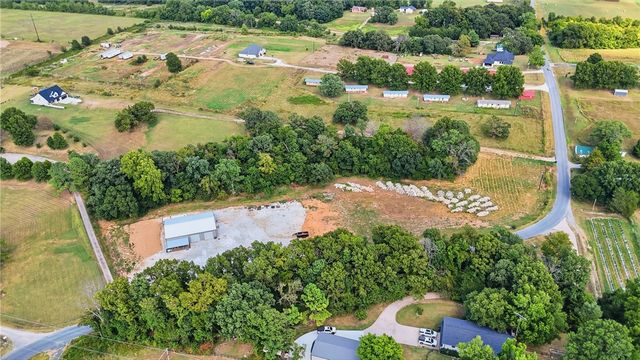 2184 W Liberty Avenue, Tontitown, AR 72762