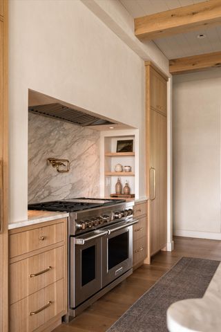 2077 Wilson Pike, Franklin, TN 37067