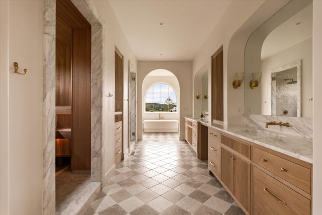 2077 Wilson Pike, Franklin, TN 37067