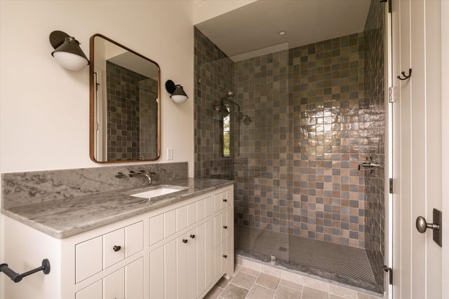 2077 Wilson Pike, Franklin, TN 37067