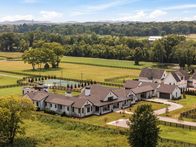 2077 Wilson Pike, Franklin, TN 37067