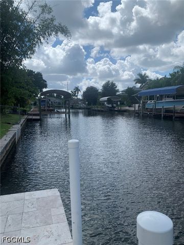 2214 SE 14th TER, Cape Coral, FL 33990