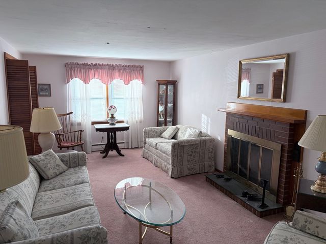 145 Longwood Drive, Chicopee, MA 01020