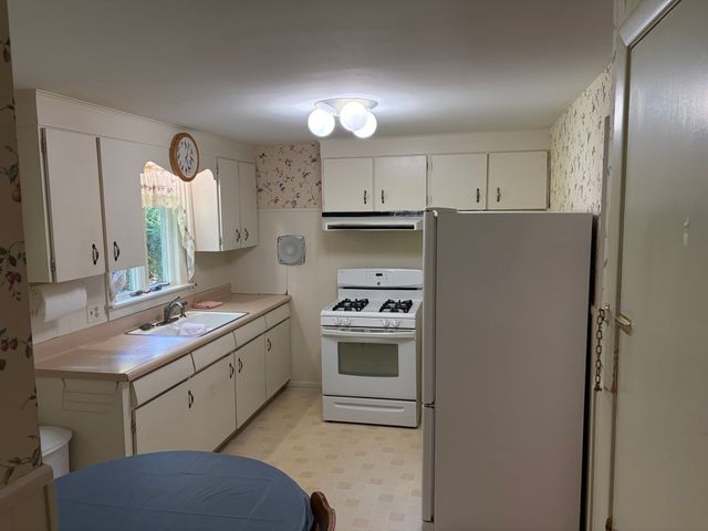 145 Longwood Drive, Chicopee, MA 01020