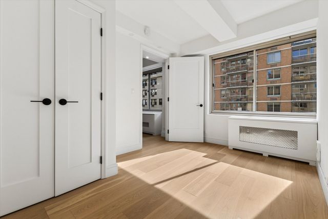 225 E 46TH Street 10DE, New York City, NY 10017