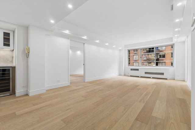 225 E 46TH Street 10DE, New York City, NY 10017