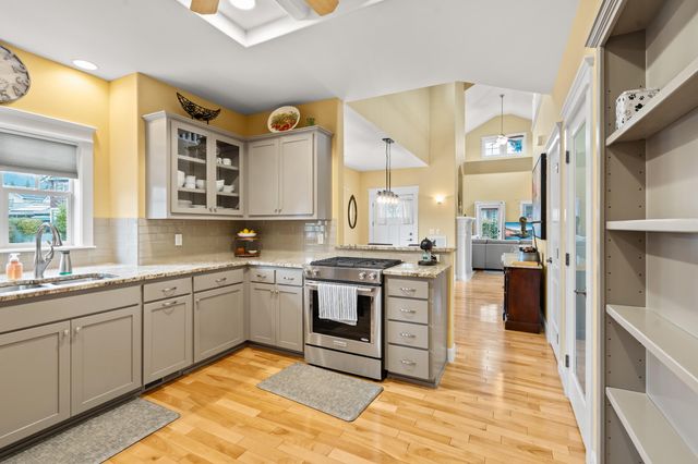 110 Taylor Street, Jacksonville, OR 97530