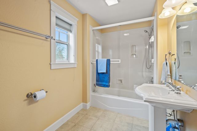 110 Taylor Street, Jacksonville, OR 97530