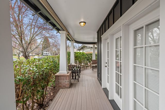 110 Taylor Street, Jacksonville, OR 97530