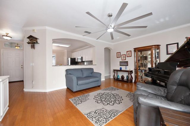 1833 San Gabriel St, Roseville, CA 95747