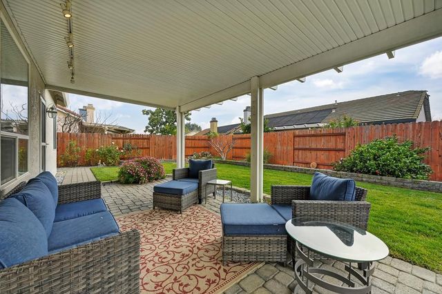 1833 San Gabriel St, Roseville, CA 95747