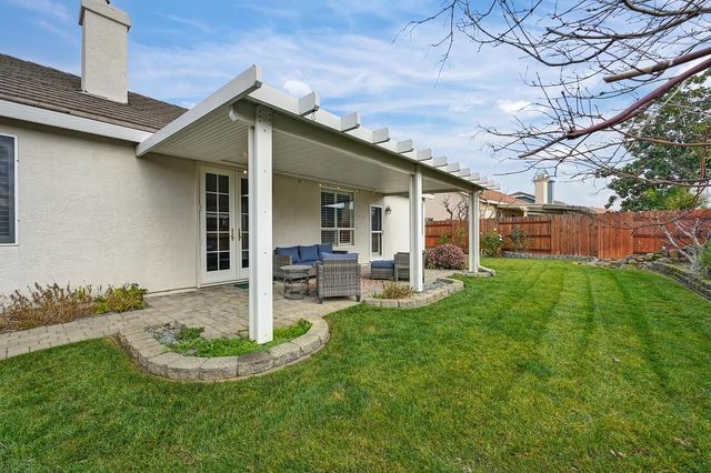 1833 San Gabriel St, Roseville, CA 95747