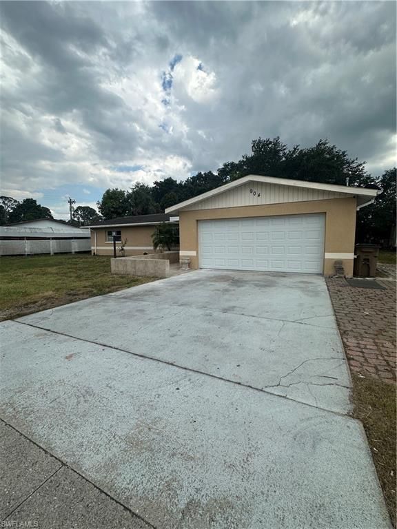 904 LEELAND HIGHTS BLVD, LEHIGH ACRES, FL 33936 — photo 3
