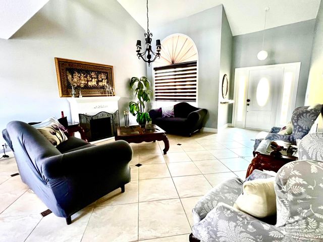 8618 Tourmaline Boulevard, Boynton Beach, FL 33472