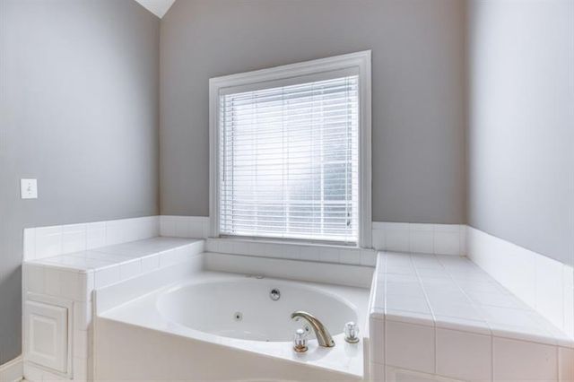 518 Mary Margaret Walk, Loganville, GA 30052