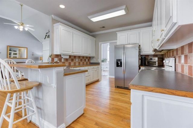 518 Mary Margaret Walk, Loganville, GA 30052