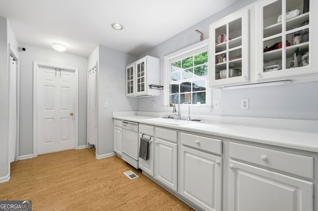 550 Eagles Landing Drive, Alpharetta, GA 30004