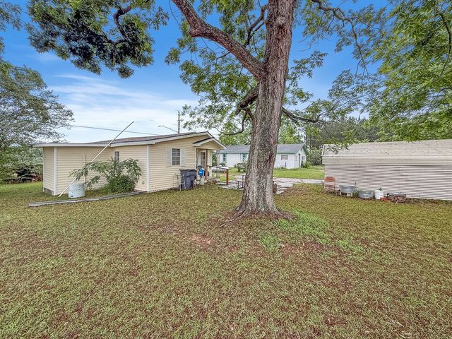 496 N Broad St, Newville, AL 36353