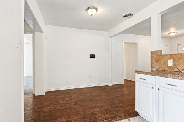 2504 Duringer Road, Fort Worth, TX 76133
