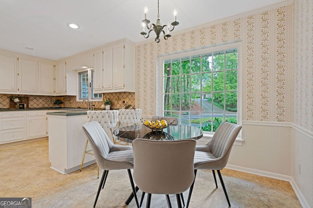 260 Burdette Road NW, Sandy Springs, GA 30327 — photo 5