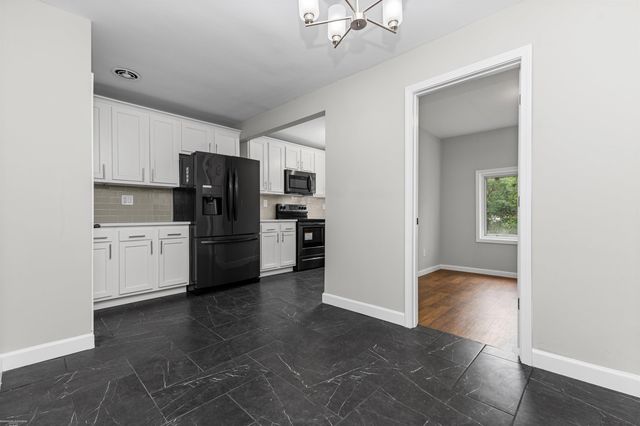 23030 Masonic Boulevard, St Clair Shores, MI 48082