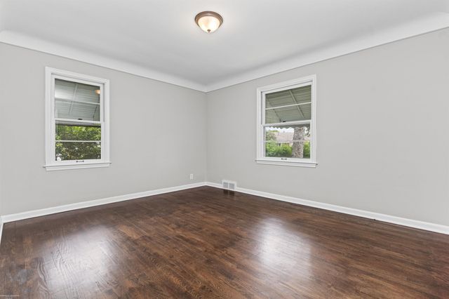 23030 Masonic Boulevard, St Clair Shores, MI 48082