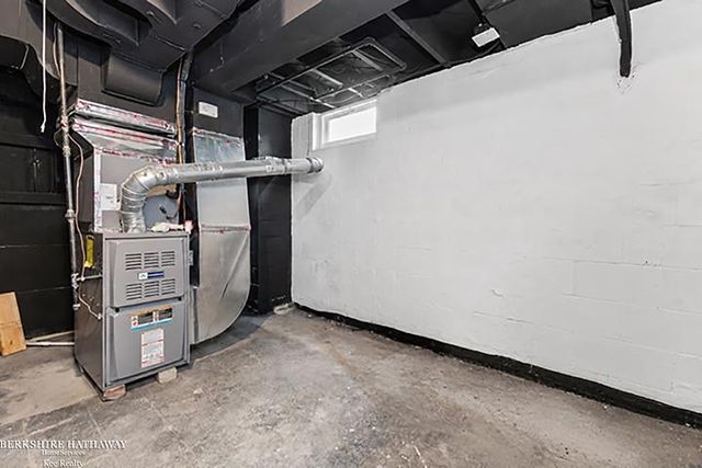 23030 Masonic Boulevard, St Clair Shores, MI 48082